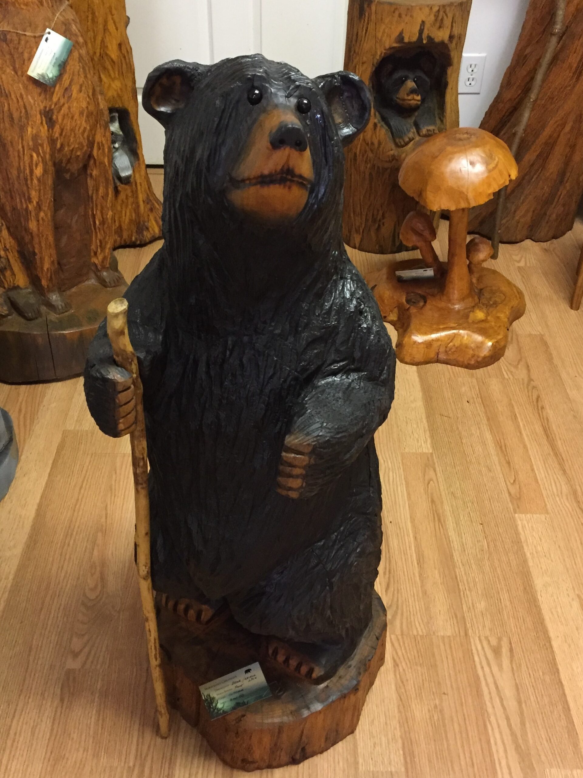 chainsaw carved bear sculpture